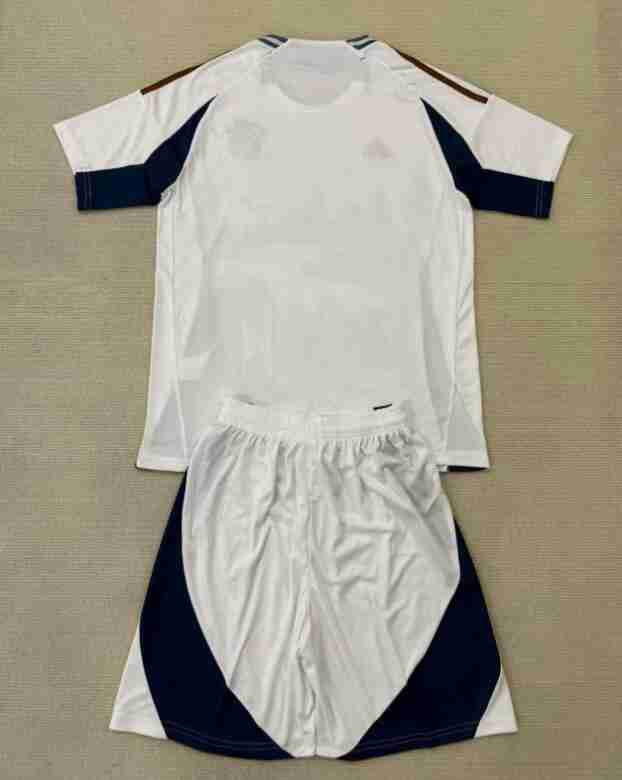 Maglia Calcio Bayern Monaco Set Bambino Concetto 2025 2026_1