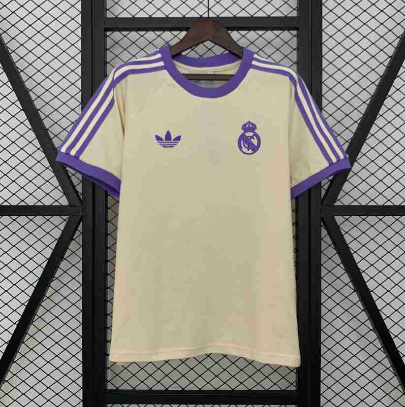 Thailandia Maglietta Calcio Real Madrid Speciale 2025 2026 Bianco Porpora