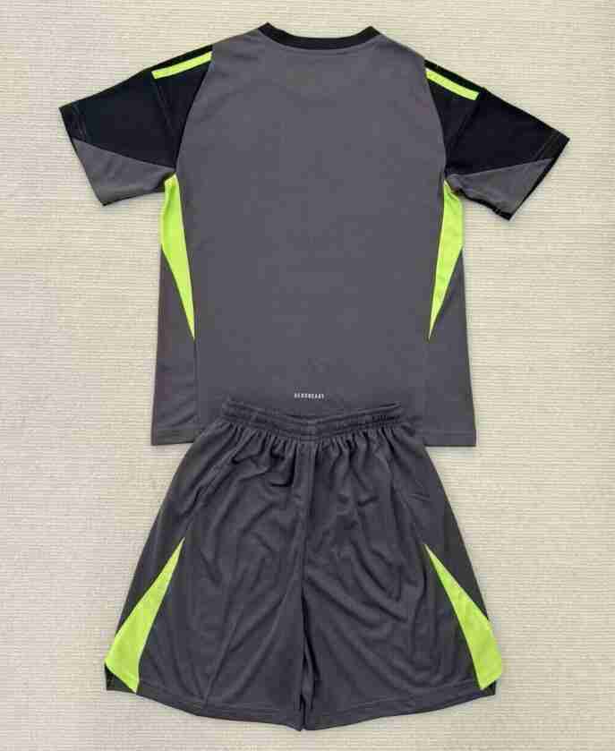 Maglietta Calcio Real Madrid Set Bambino Portiere 2025 2026_1